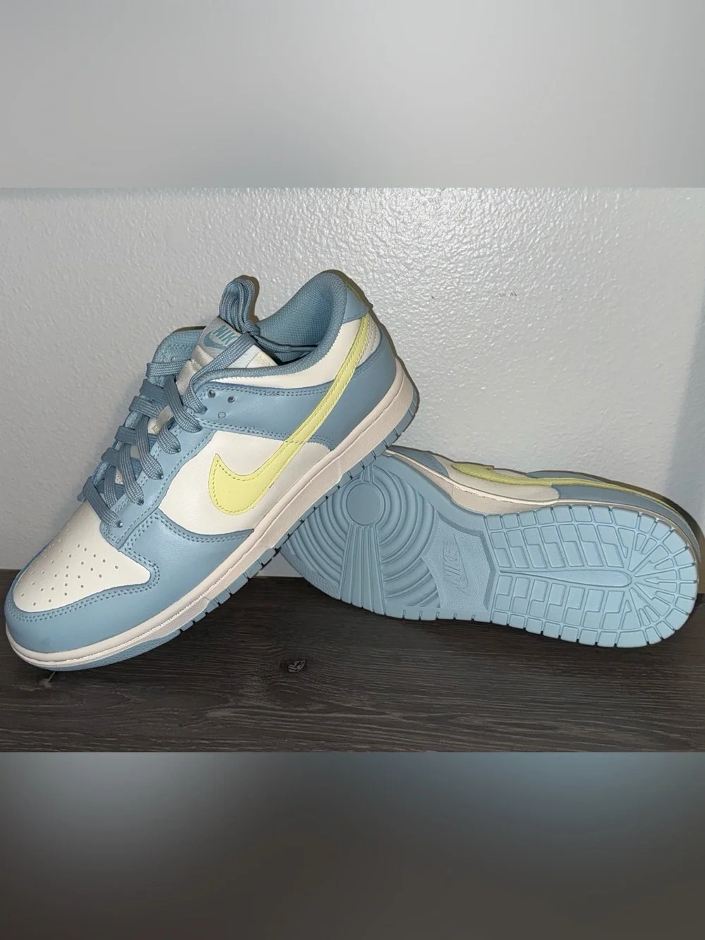 Women’s Nike Dunk Low Sneakers Sail/Citron Tint/Ocean Bliss Size 10 New In Box